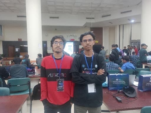 Sonargaon University Team Participates in Programming Hero Web Extreme 2025 Hackathon